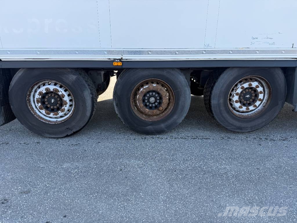 Schmitz cargobull 2-temp, 66 pal نصف مقطورات بدرجة حرارة قابلة للضبط