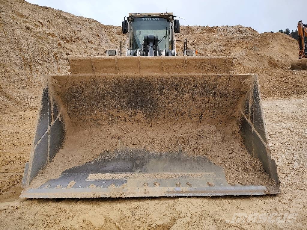 Volvo L 180 E Chargeuse sur pneus