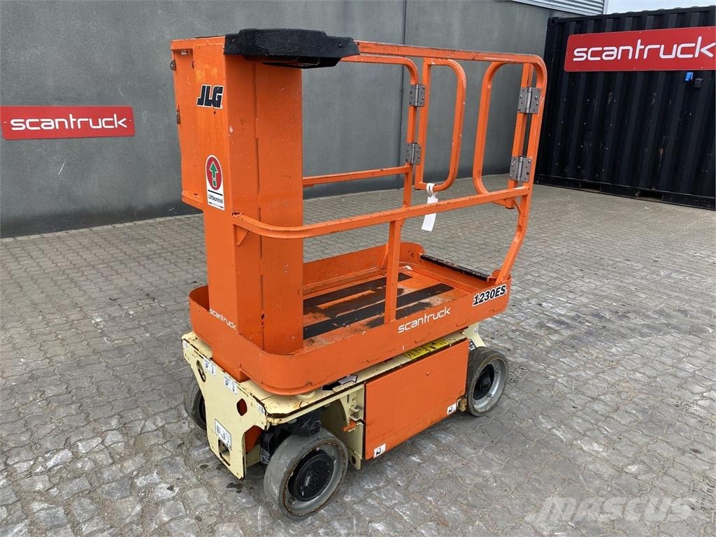 JLG 1230ES Plataformas con jaula de elevación