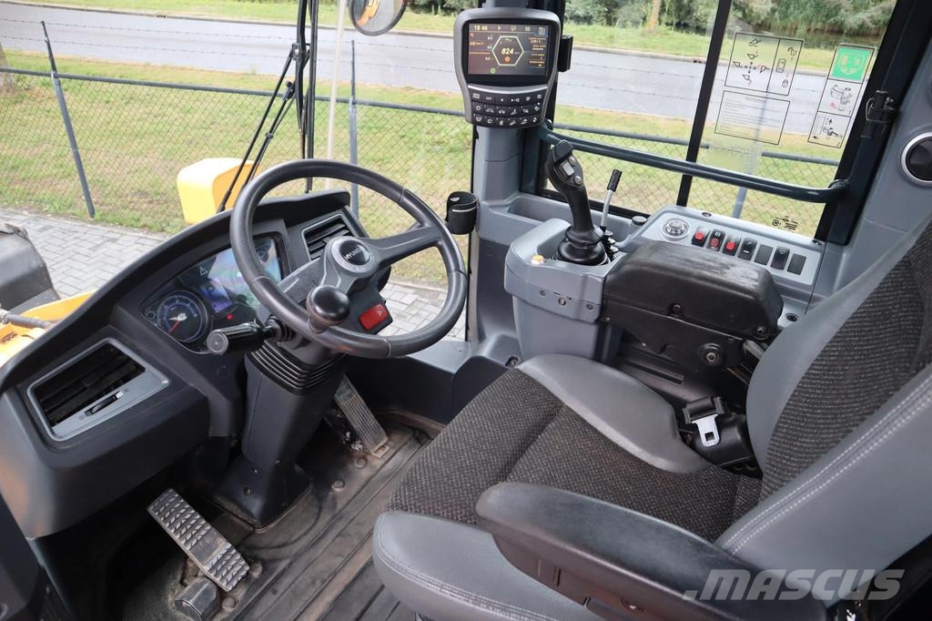 Hyundai HL940 | 2.097 HOURS! | BUCKET | QUICK COUPLER | BS 휠로우더