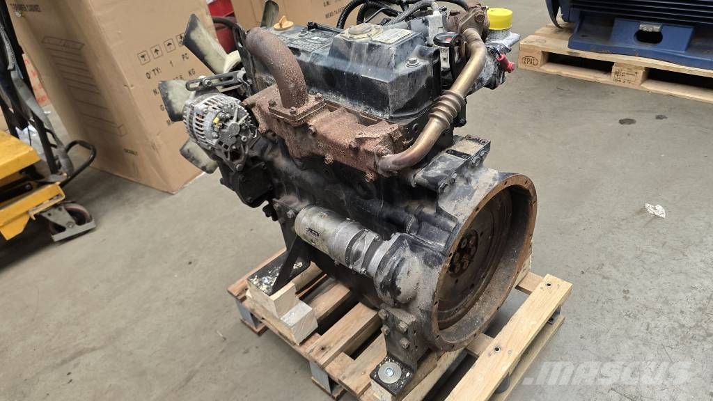 Yanmar 4TNV98 Motori