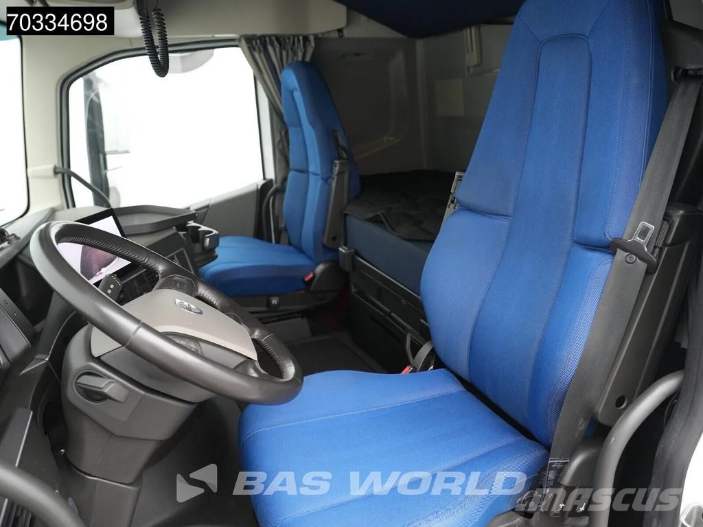 Volvo FH 500 4X2 XL 2x Tanks I-ParkCool ACC APK 02-2027 Vetopöytäautot