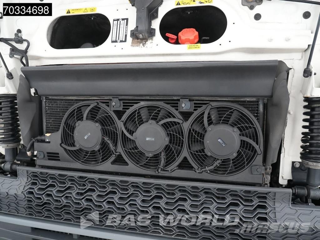 Volvo FH 500 4X2 XL 2x Tanks I-ParkCool ACC APK 02-2027 Vetopöytäautot