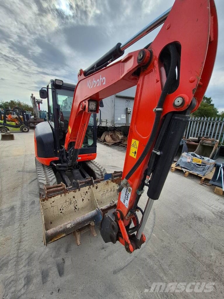 Kubota KX 027-4 Mini kotrók < 7t