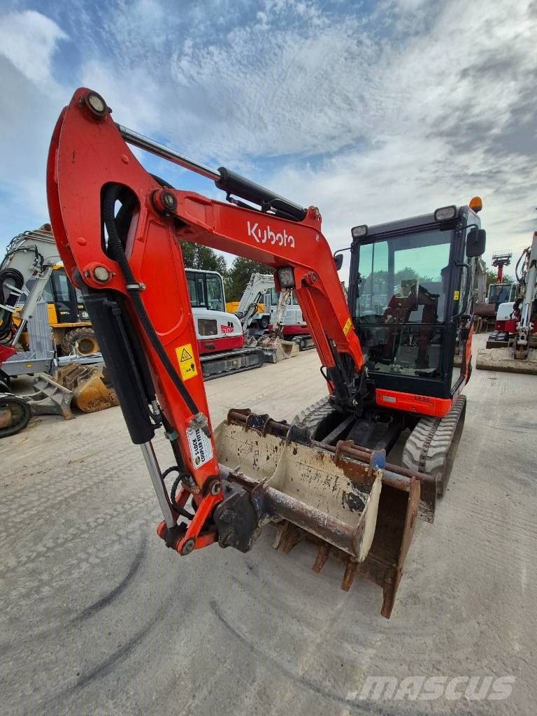 Kubota KX 027-4 Mini kotrók < 7t