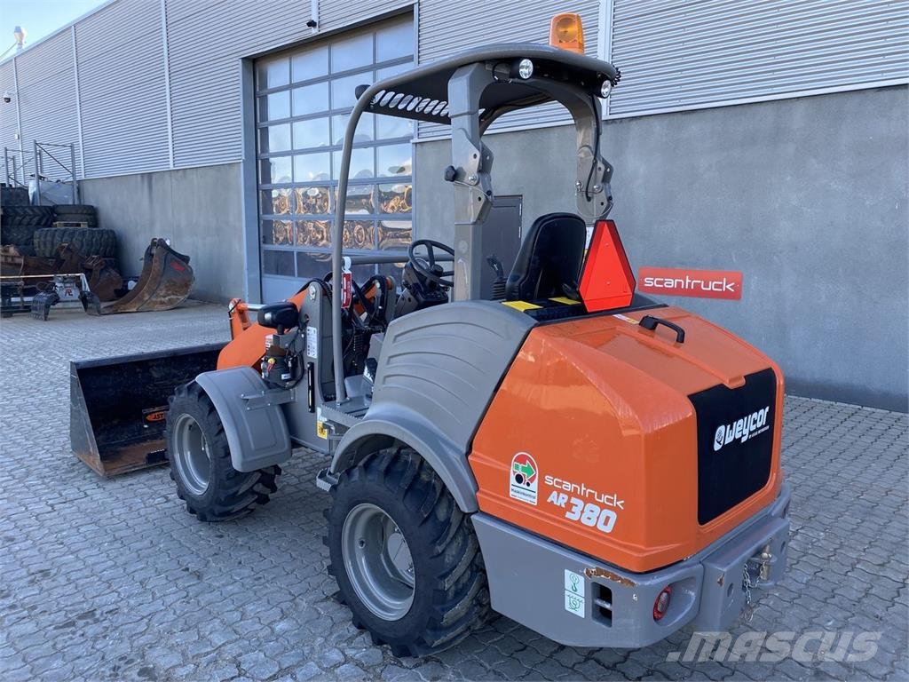 Weycor AR380 Agrar Višenamjenski utovarivači