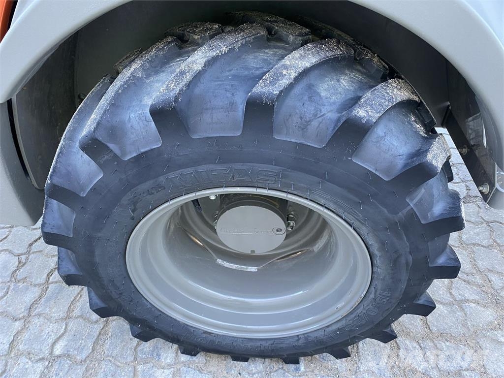 Weycor AR380 Agrar Višenamjenski utovarivači