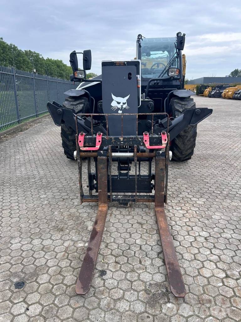 Bobcat TL 40.180 SLP RC Telehandler Teleskooplaadurid