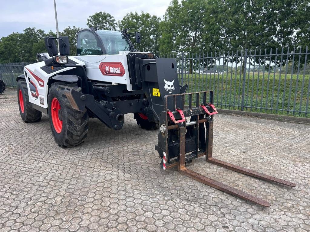 Bobcat TL 40.180 SLP RC Telehandler Teleskooplaadurid