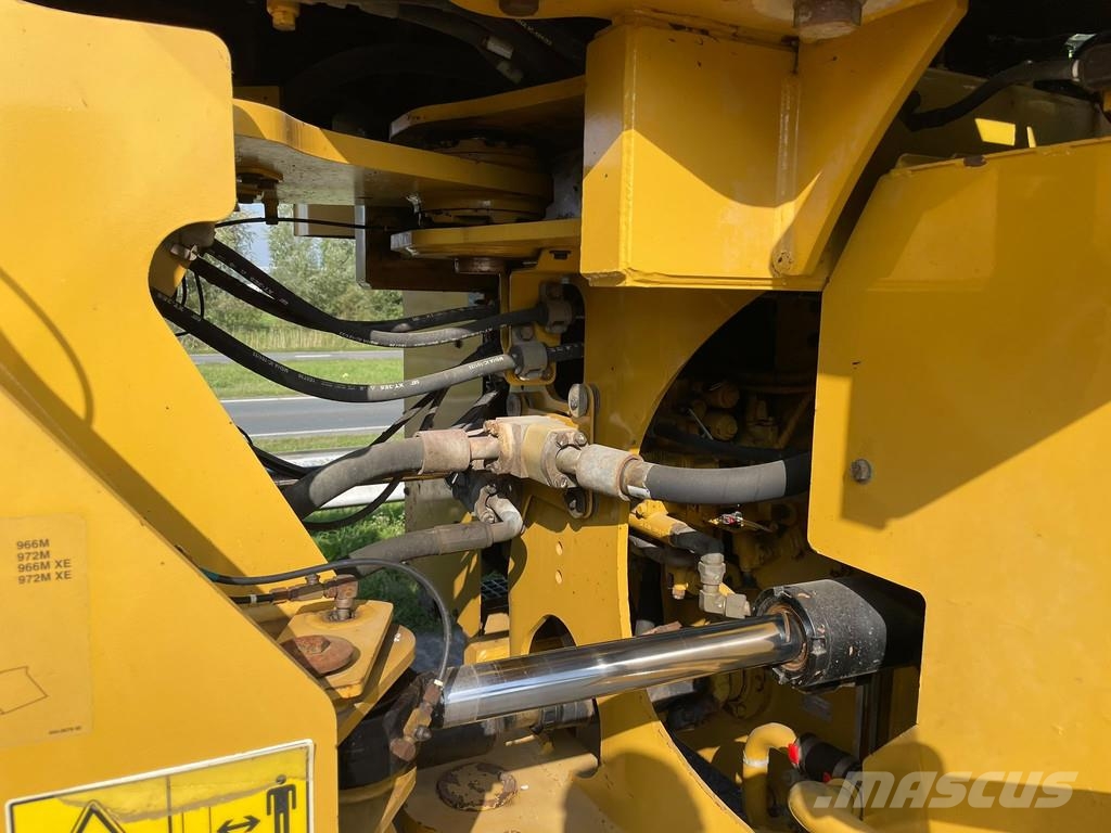CAT 972M XE Kolesni nakladalci