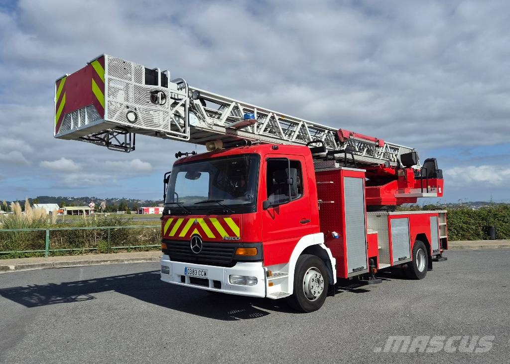 Mercedes-Benz 1528F autoescalera MAGIRUS Itfaiye araçlari