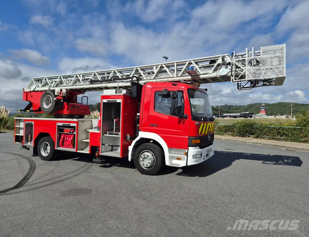 Mercedes-Benz 1528F autoescalera MAGIRUS Itfaiye araçlari