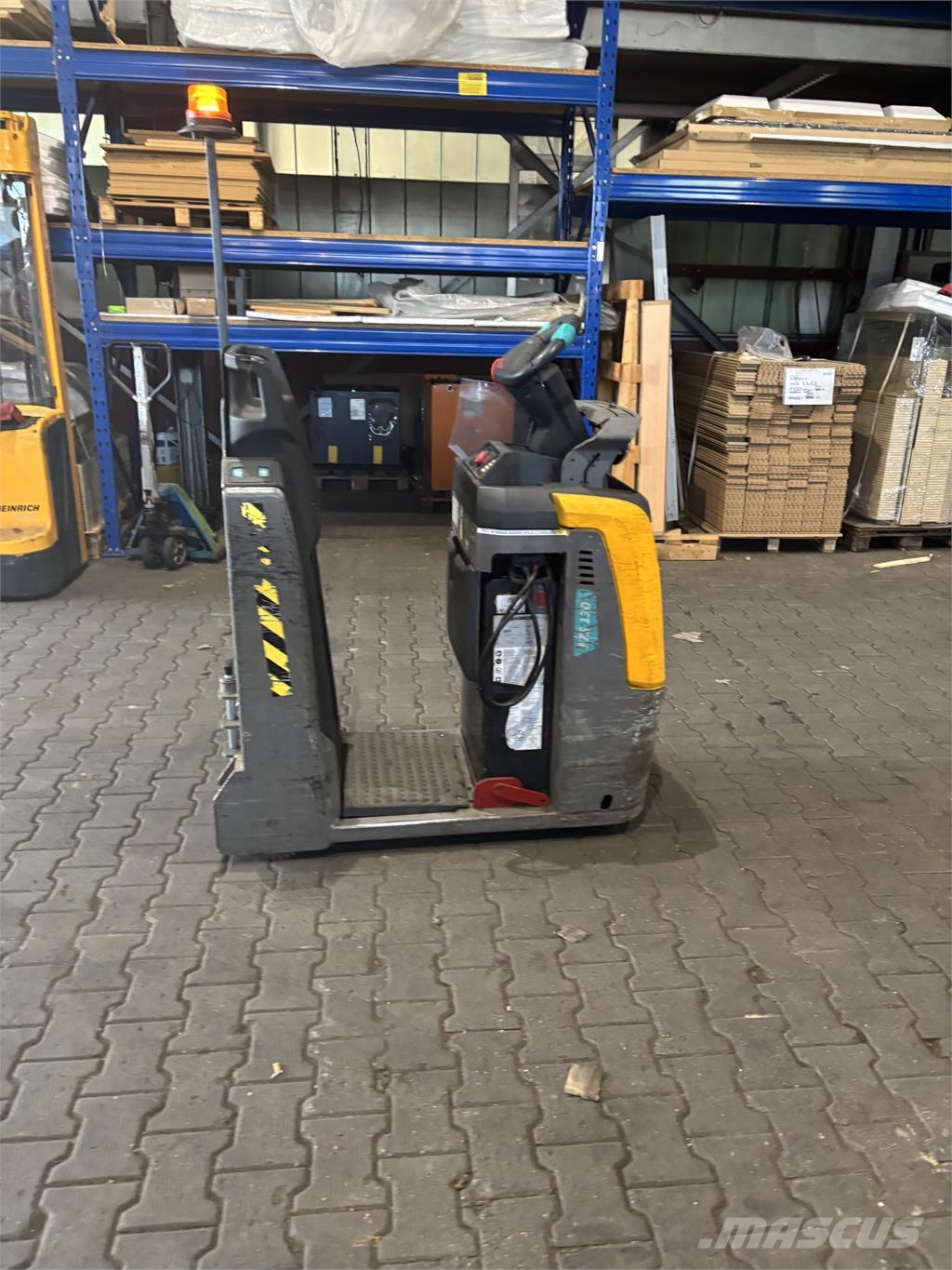 Jungheinrich EZS130 Çekiciler