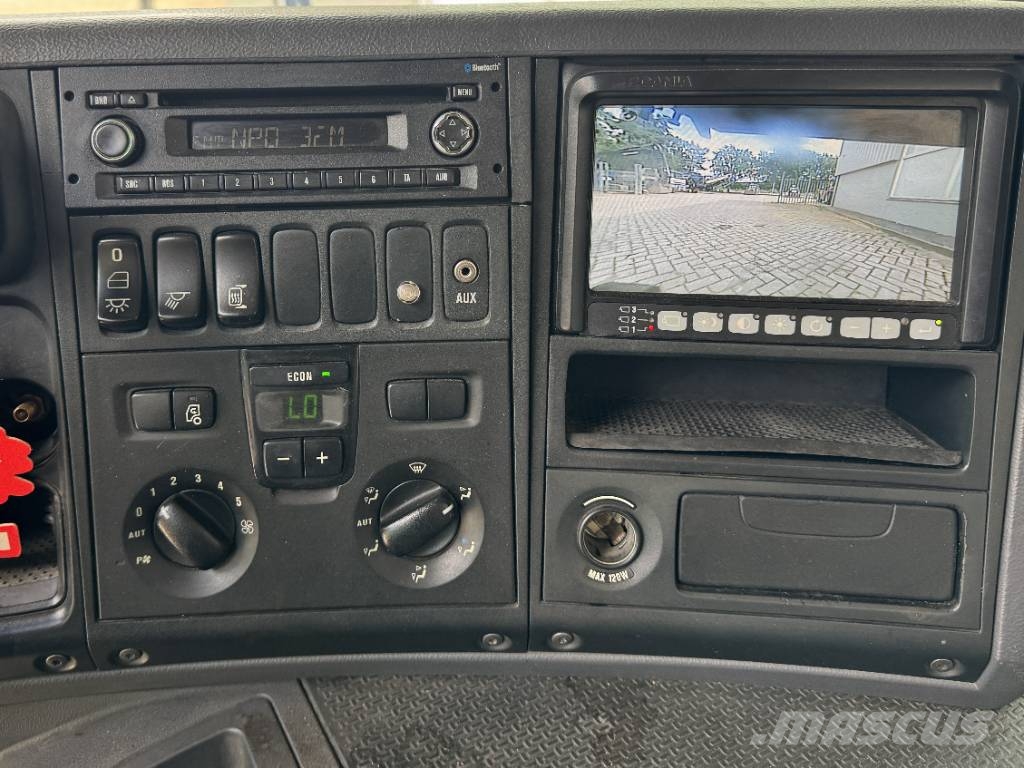Scania P 410 8x4 Bañeras basculantes usadas