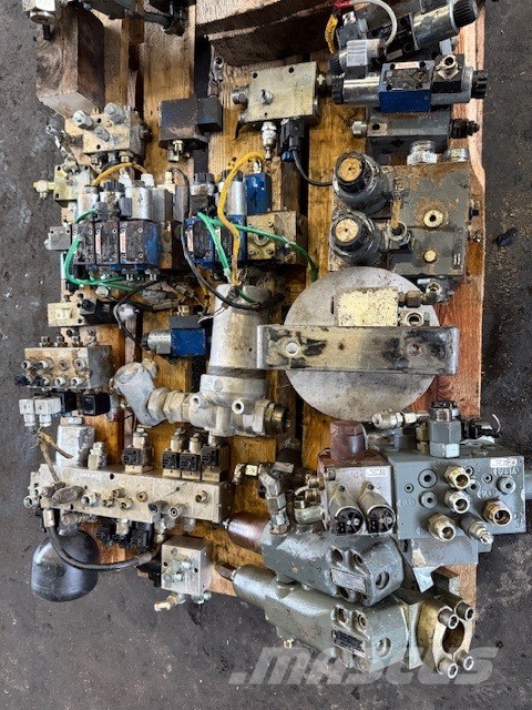 Liebherr R 944 C HYDRAULIC PARTS COMPLET Гідравліка