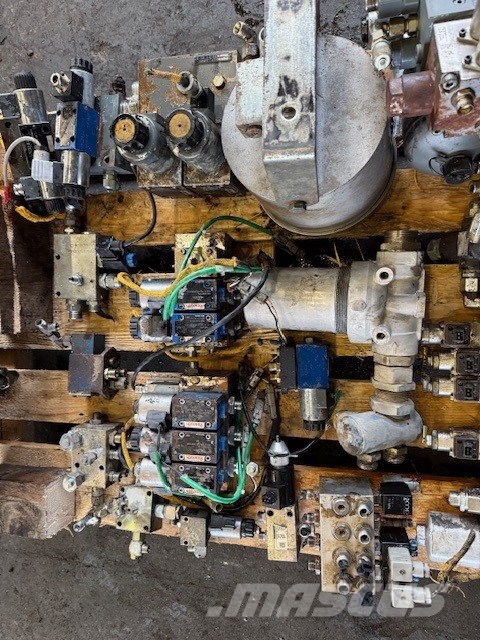 Liebherr R 944 C HYDRAULIC PARTS COMPLET Гідравліка