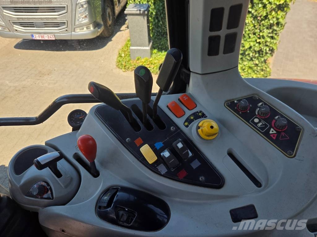 Massey Ferguson 5445 Dyna 4 Tractors