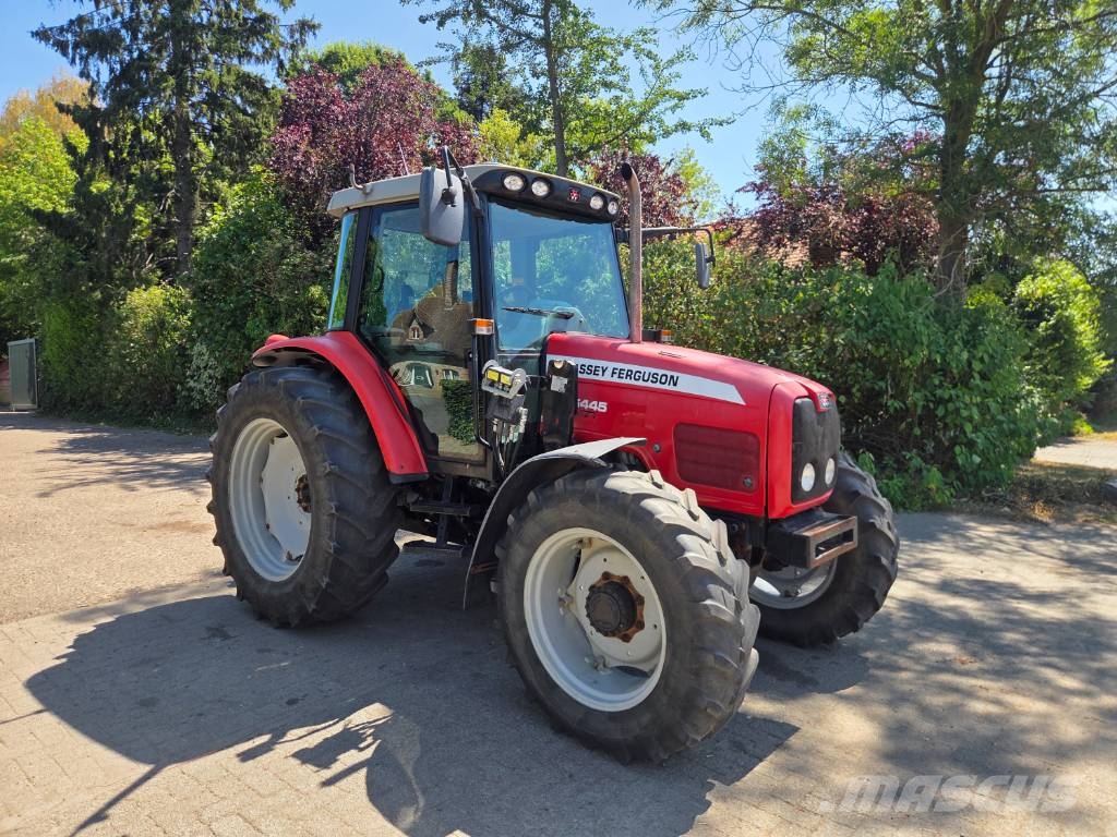 Massey Ferguson 5445 Dyna 4 Tractors