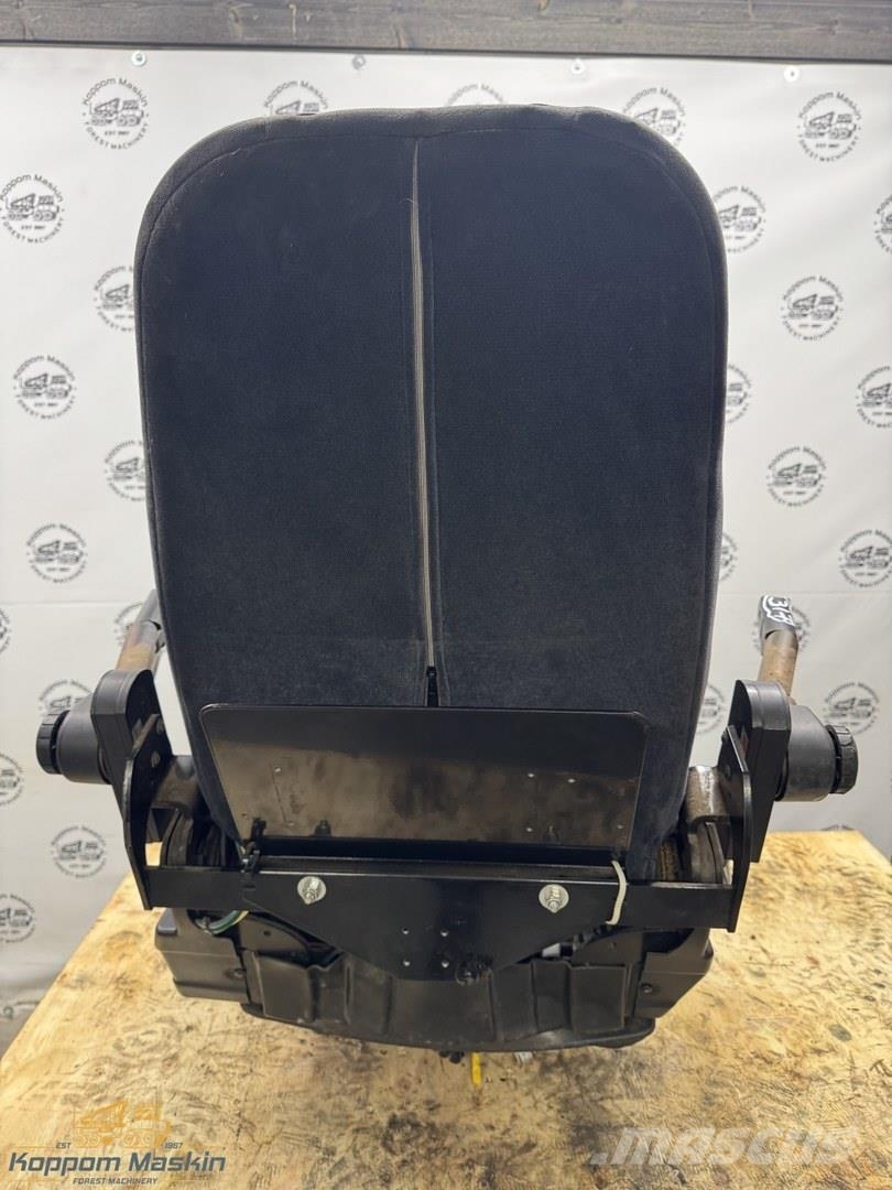 BeGe 3000 stol Used/Beg Cabines e interior