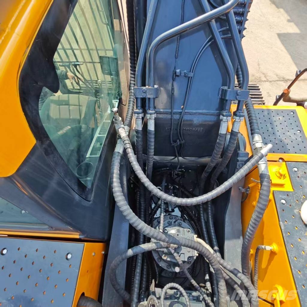 Hyundai 330LC-9T Raupenbagger
