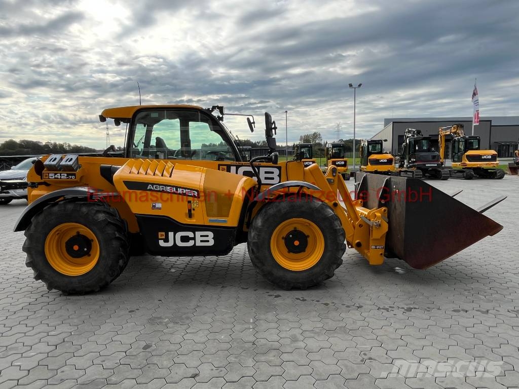 JCB 542-70 Agri Super DEMO 350h Verreikers