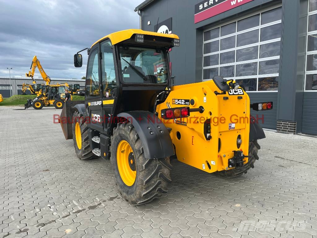 JCB 542-70 Agri Super DEMO 350h Verreikers