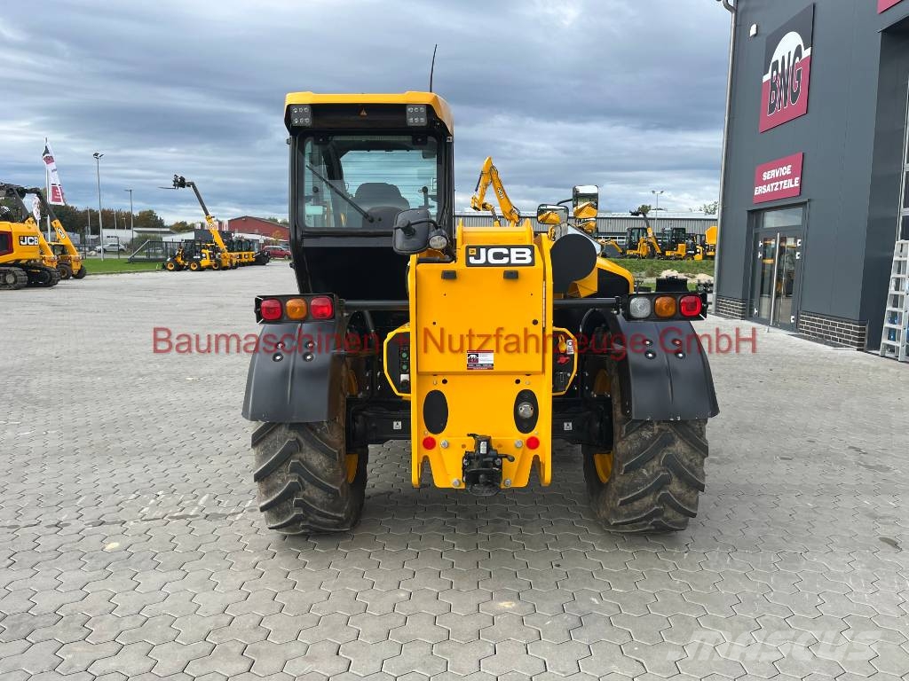 JCB 542-70 Agri Super DEMO 350h Verreikers