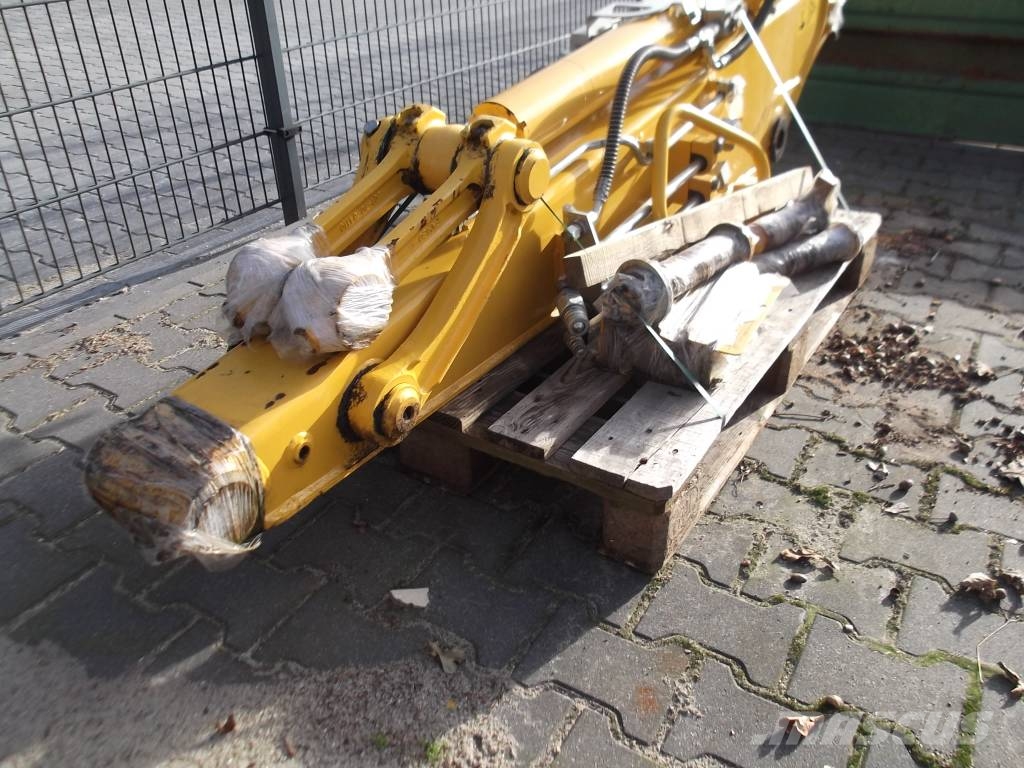 Komatsu PC 88 MR-11 verstelausleger Roomikekskavaatorid