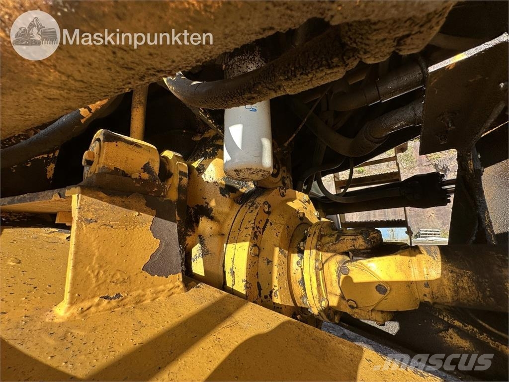 Volvo L120C Kolesni nakladalci
