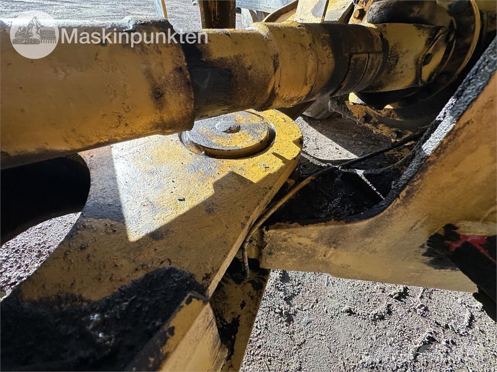 Volvo L120C Kolesni nakladalci
