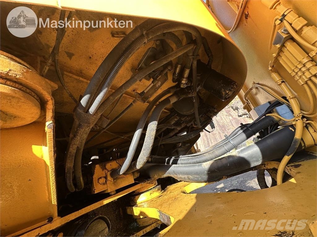 Volvo L120C Kolesni nakladalci