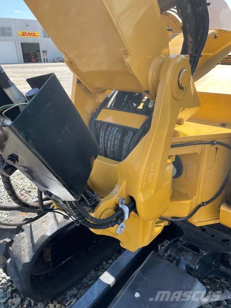 CAT 308 E 2 CR 中型挖掘机