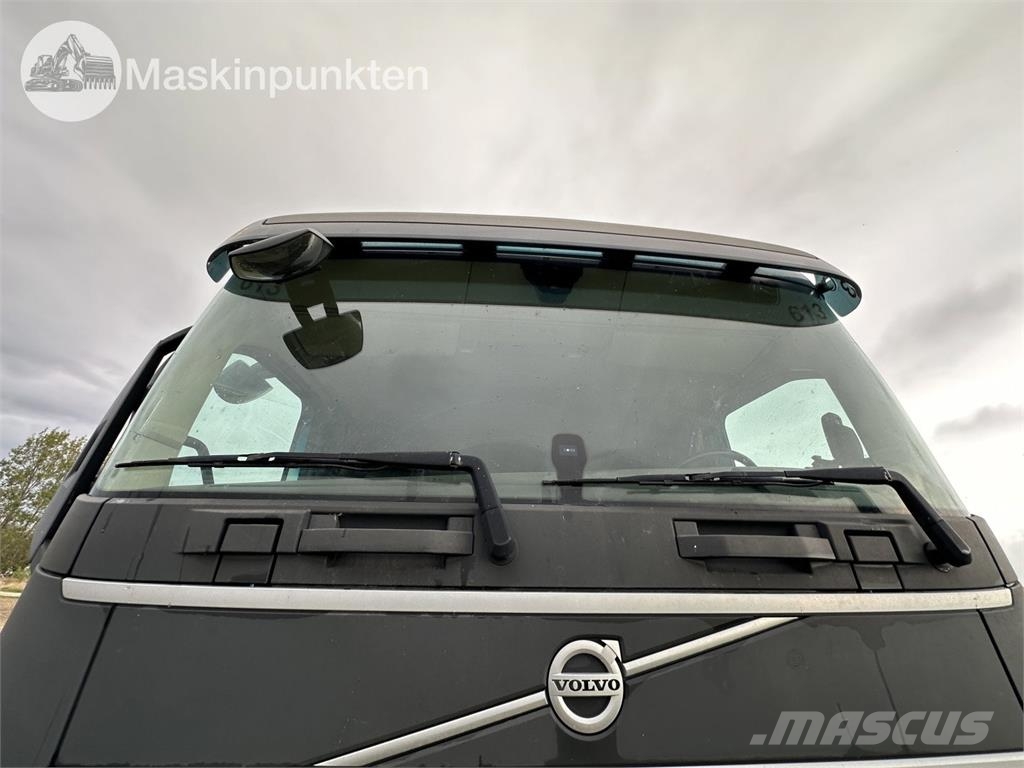 Volvo FH 62 TR Rol kiper kamioni sa kukom za podizanje tereta