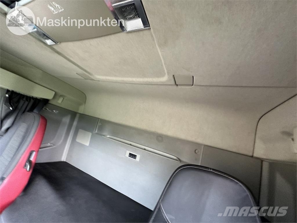 Volvo FH 62 TR Rol kiper kamioni sa kukom za podizanje tereta