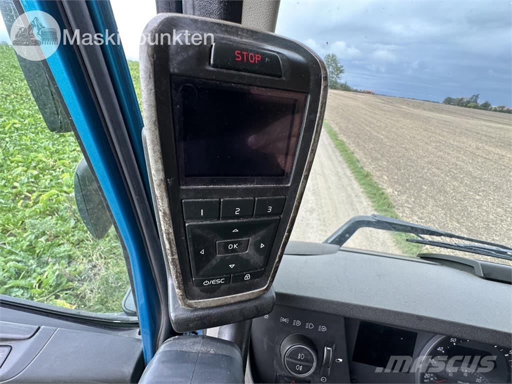 Volvo FH 62 TR Rol kiper kamioni sa kukom za podizanje tereta