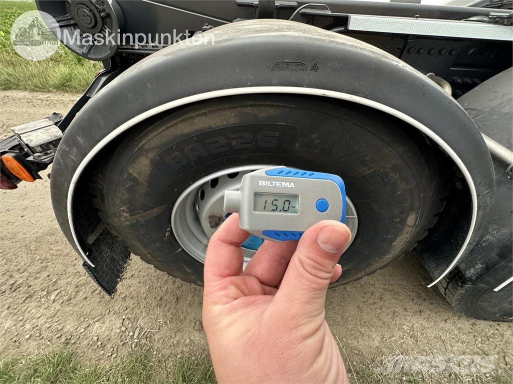 Volvo FH 62 TR Rol kiper kamioni sa kukom za podizanje tereta
