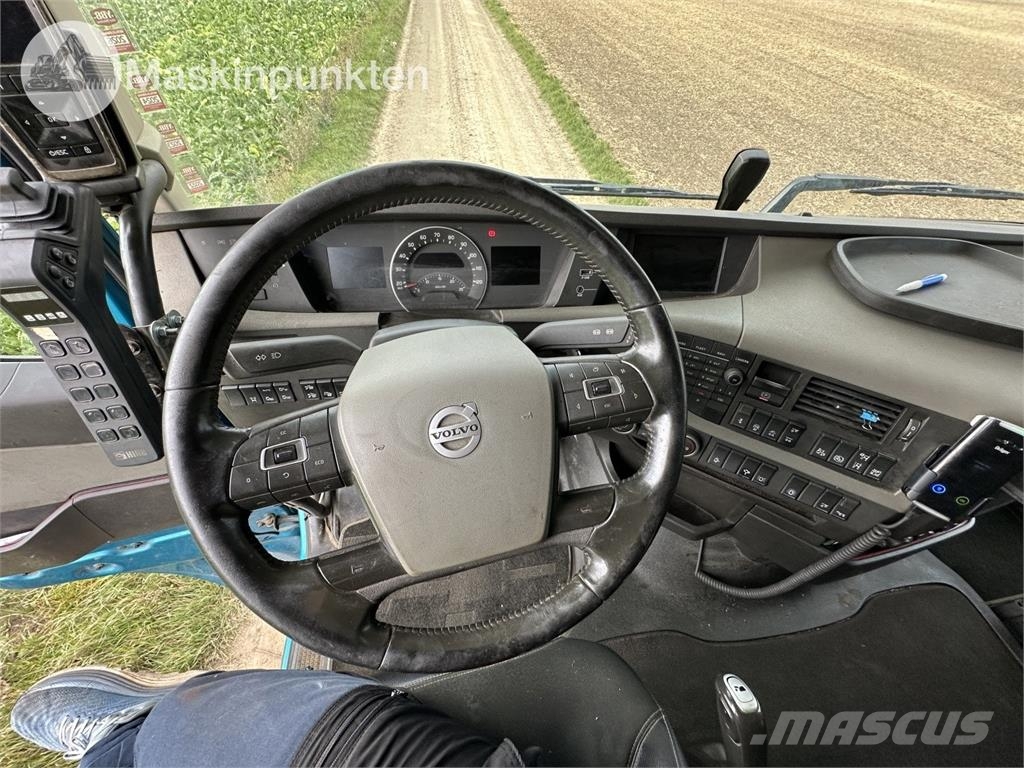 Volvo FH 62 TR Rol kiper kamioni sa kukom za podizanje tereta