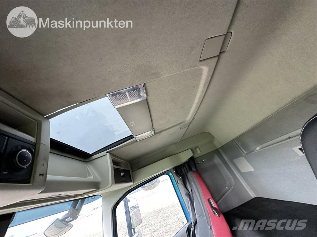Volvo FH 62 TR Rol kiper kamioni sa kukom za podizanje tereta