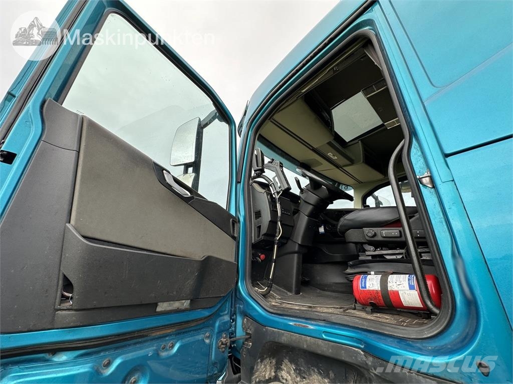Volvo FH 62 TR Rol kiper kamioni sa kukom za podizanje tereta