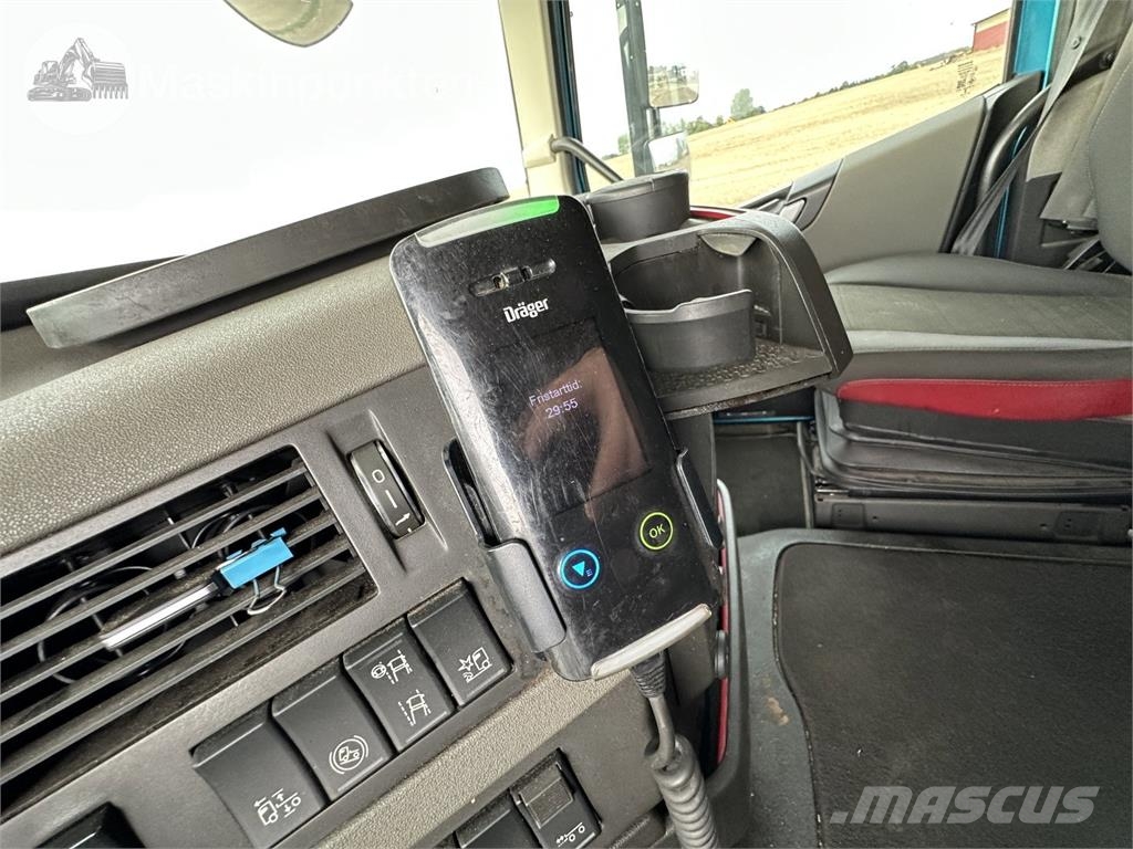Volvo FH 62 TR Rol kiper kamioni sa kukom za podizanje tereta