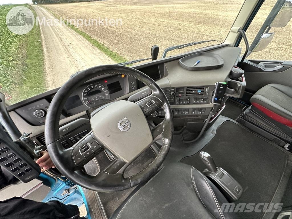 Volvo FH 62 TR Rol kiper kamioni sa kukom za podizanje tereta