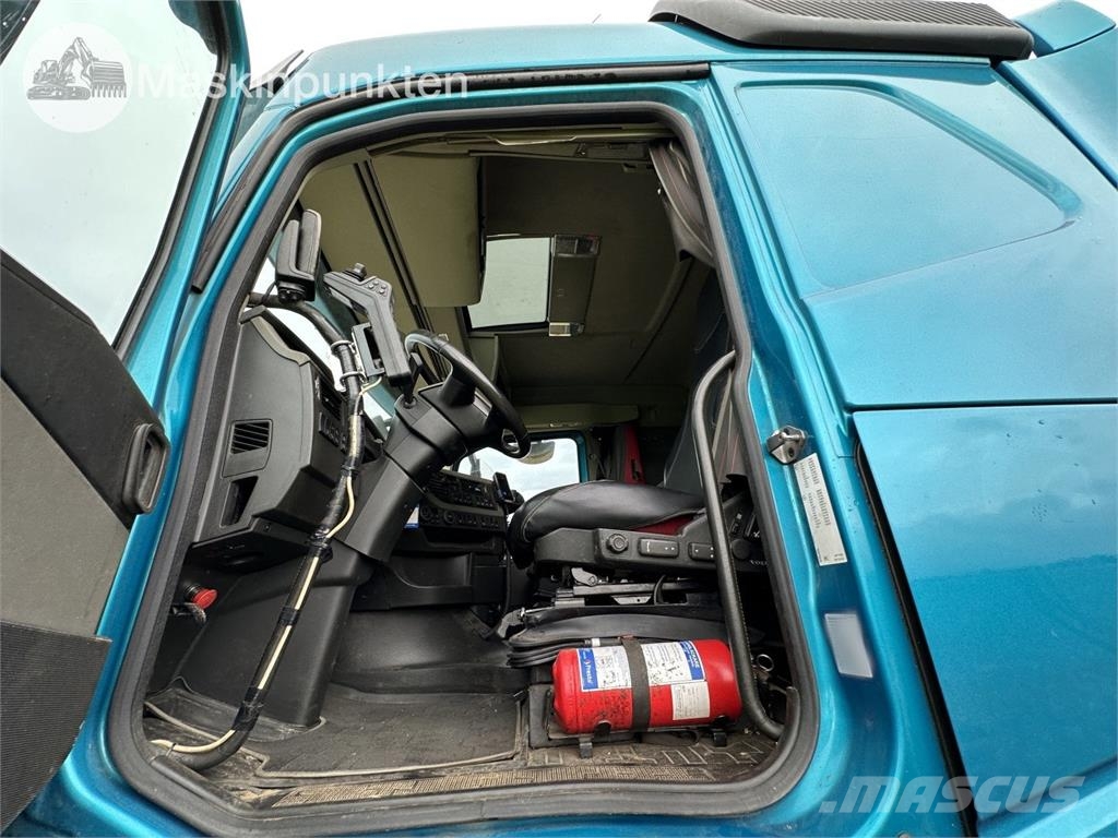 Volvo FH 62 TR Rol kiper kamioni sa kukom za podizanje tereta