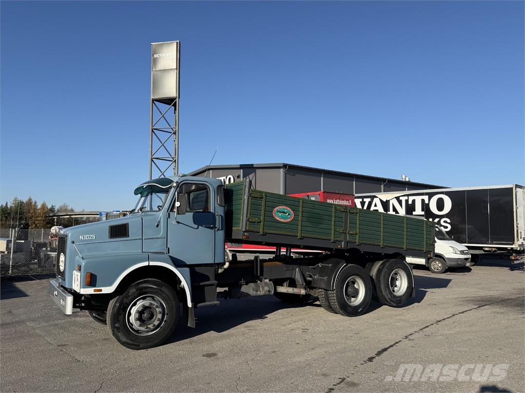 Volvo N10 6X2 自卸式货车