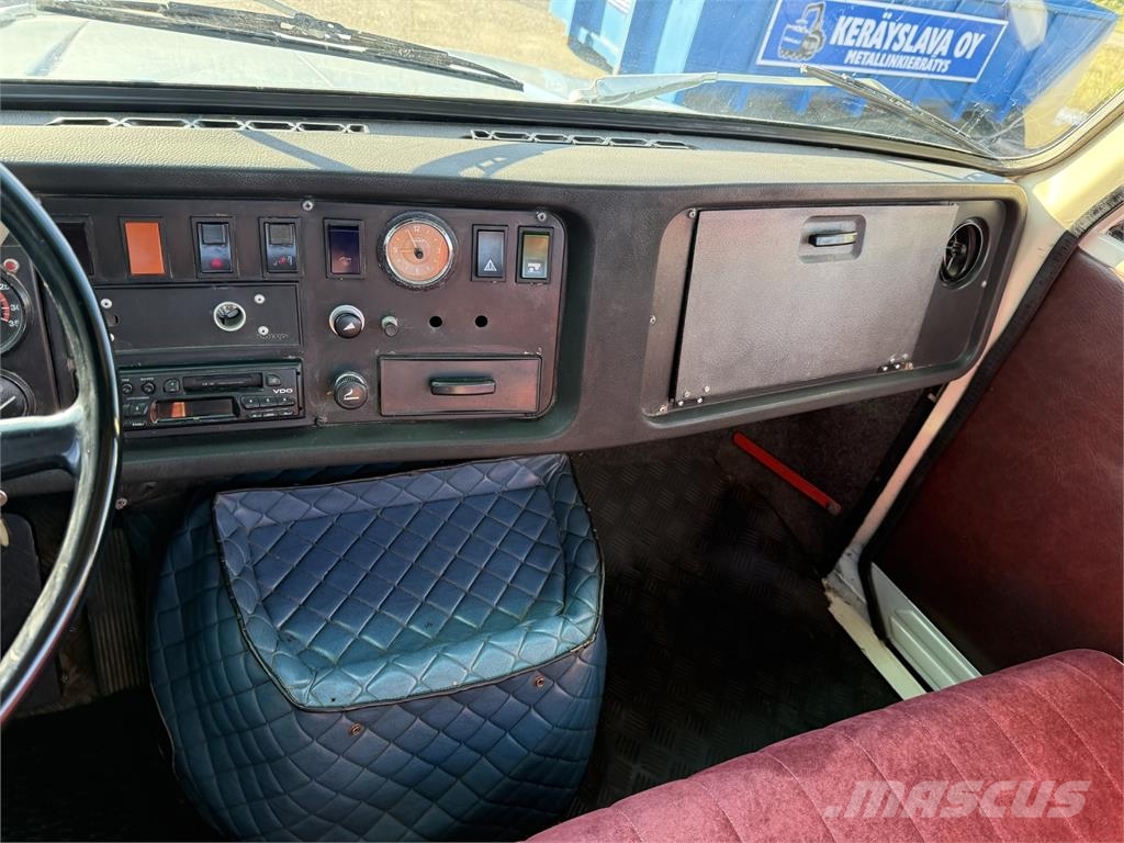 Volvo N10 6X2 自卸式货车