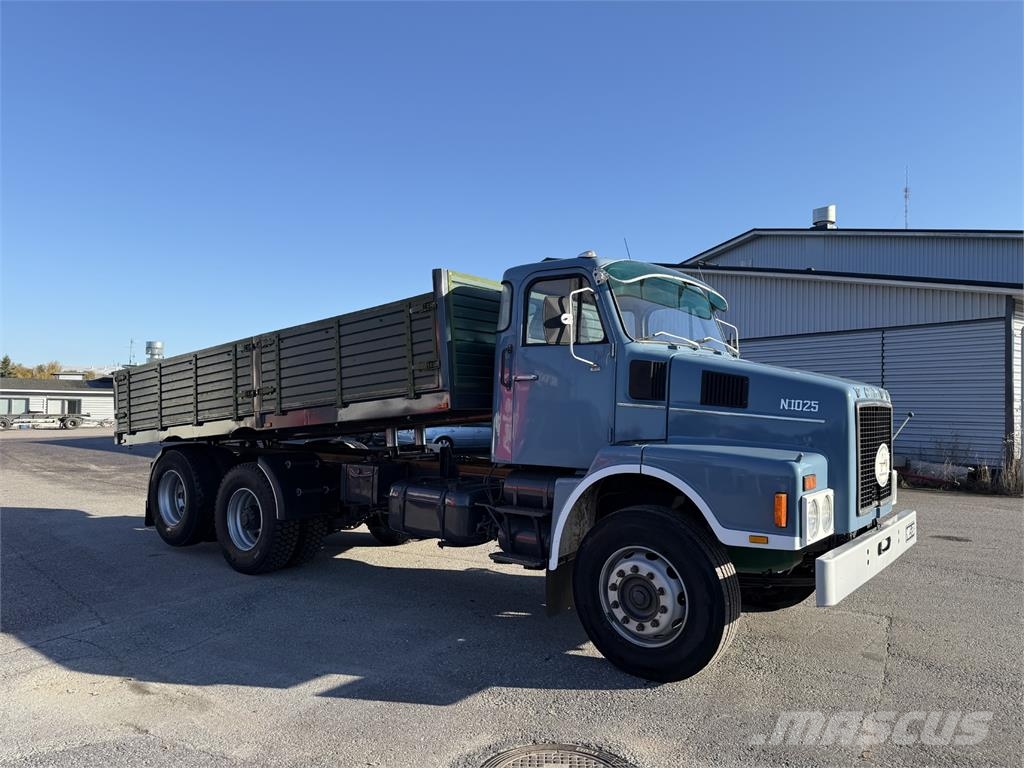 Volvo N10 6X2 自卸式货车