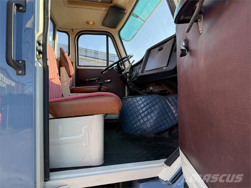 Volvo N10 6X2 自卸式货车
