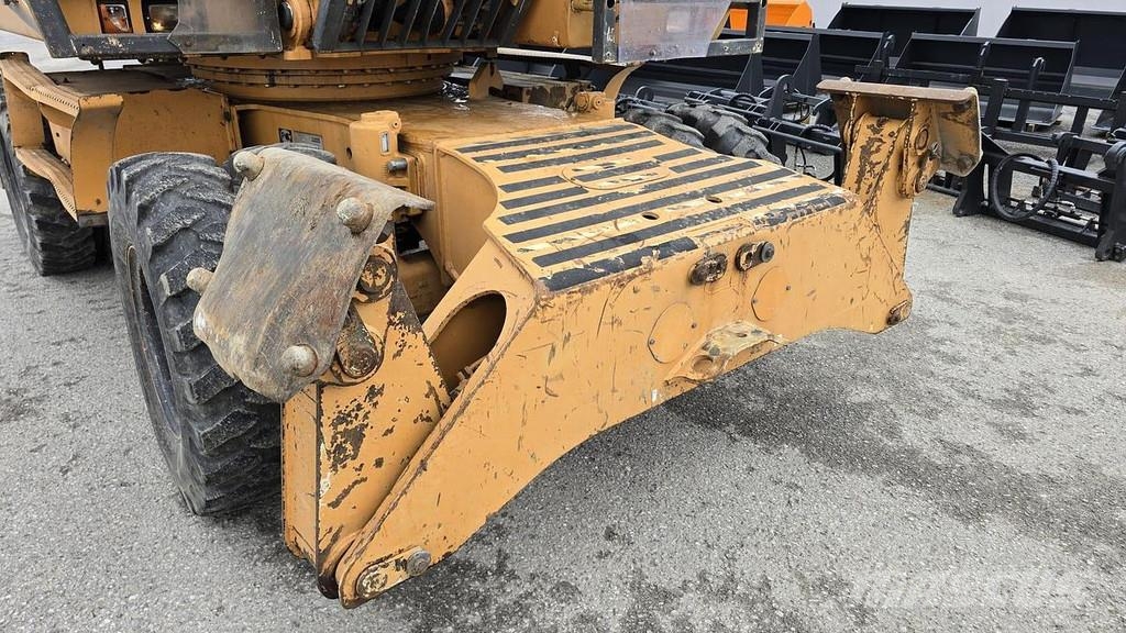CASE WX210 Mobilbagger Speciale Graafmachines