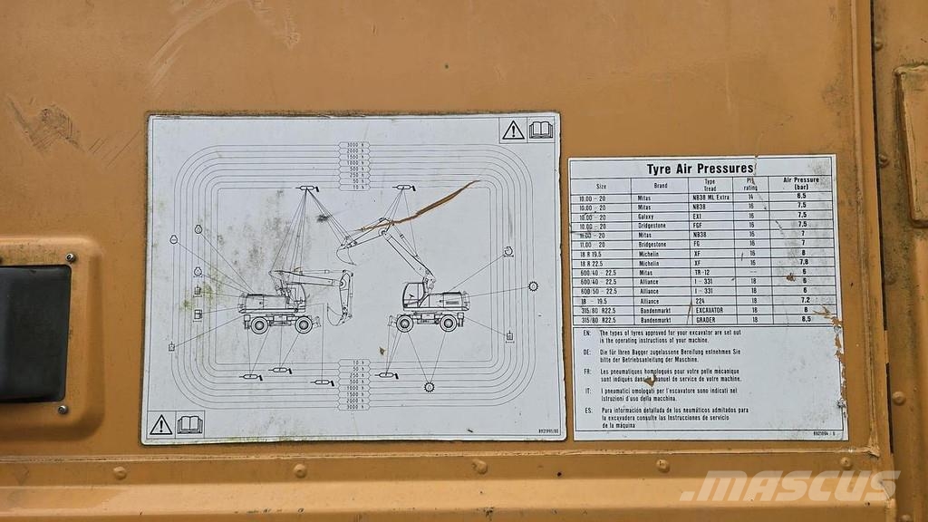 CASE WX210 Mobilbagger Speciale Graafmachines