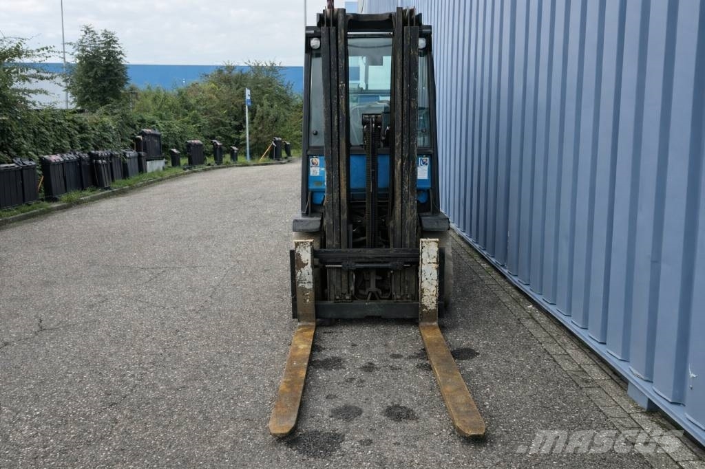 Yale GLP 35 VX | 2015 شاحنات LPG