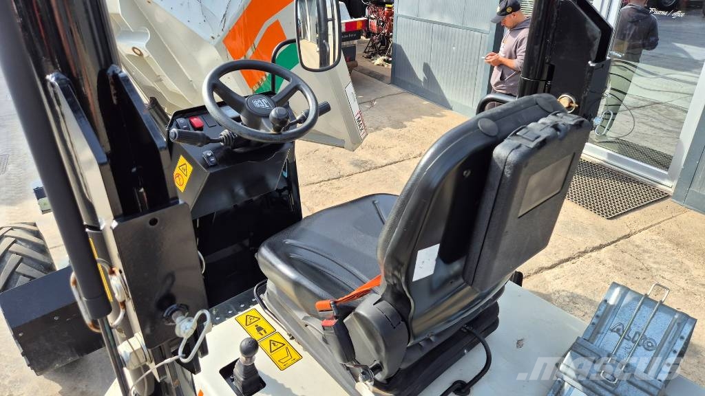 JCB 3STH-2S5 - 2023 YEAR - 495 HOURS - TOP 铰接式自卸车